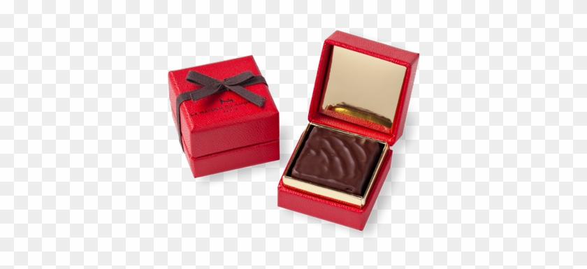 The Red Wedding Gift Box 2 Pieces - Chocolate #531568